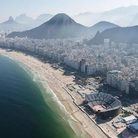 Apartamento completo na Praia de Copacabana , novinho , wifi, ar condicionado, netflix, FRENTE EM ANDAR ALTO, pauloangerami MVC15-3